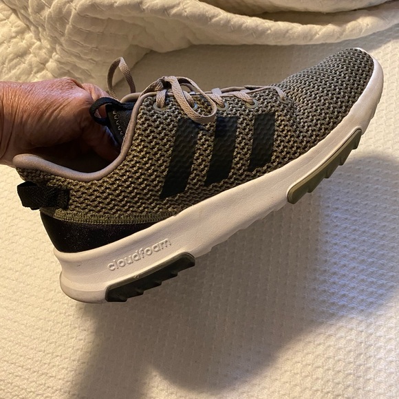 Adidas Cloudfoam Mens Sz 9. Olive green/black trim. - Picture 3 of 6